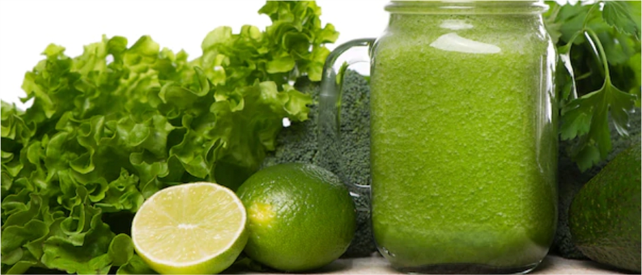Read more about the article 4 Receitas de Sucos Verde Detox